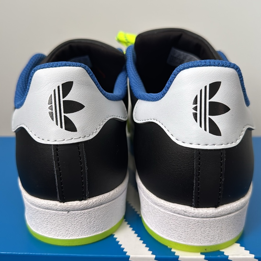 Adidas Superstar x Bored Ape Yacht Club - Picture 5 of 10